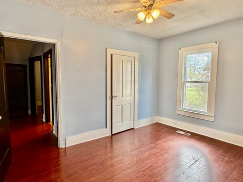 Tiny photo for 203 W 12th St, Metropolis, IL 62960 (MLS # 12594293)