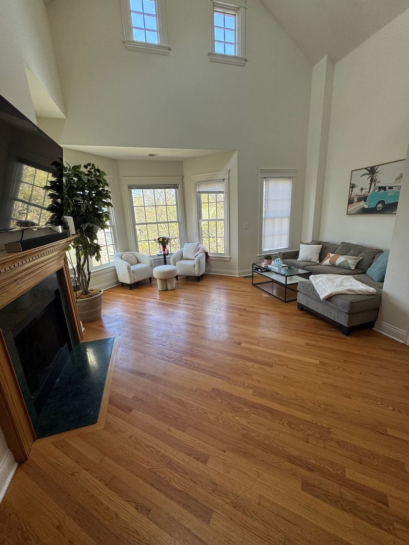 1657 W Wrightwood Avenue 3W