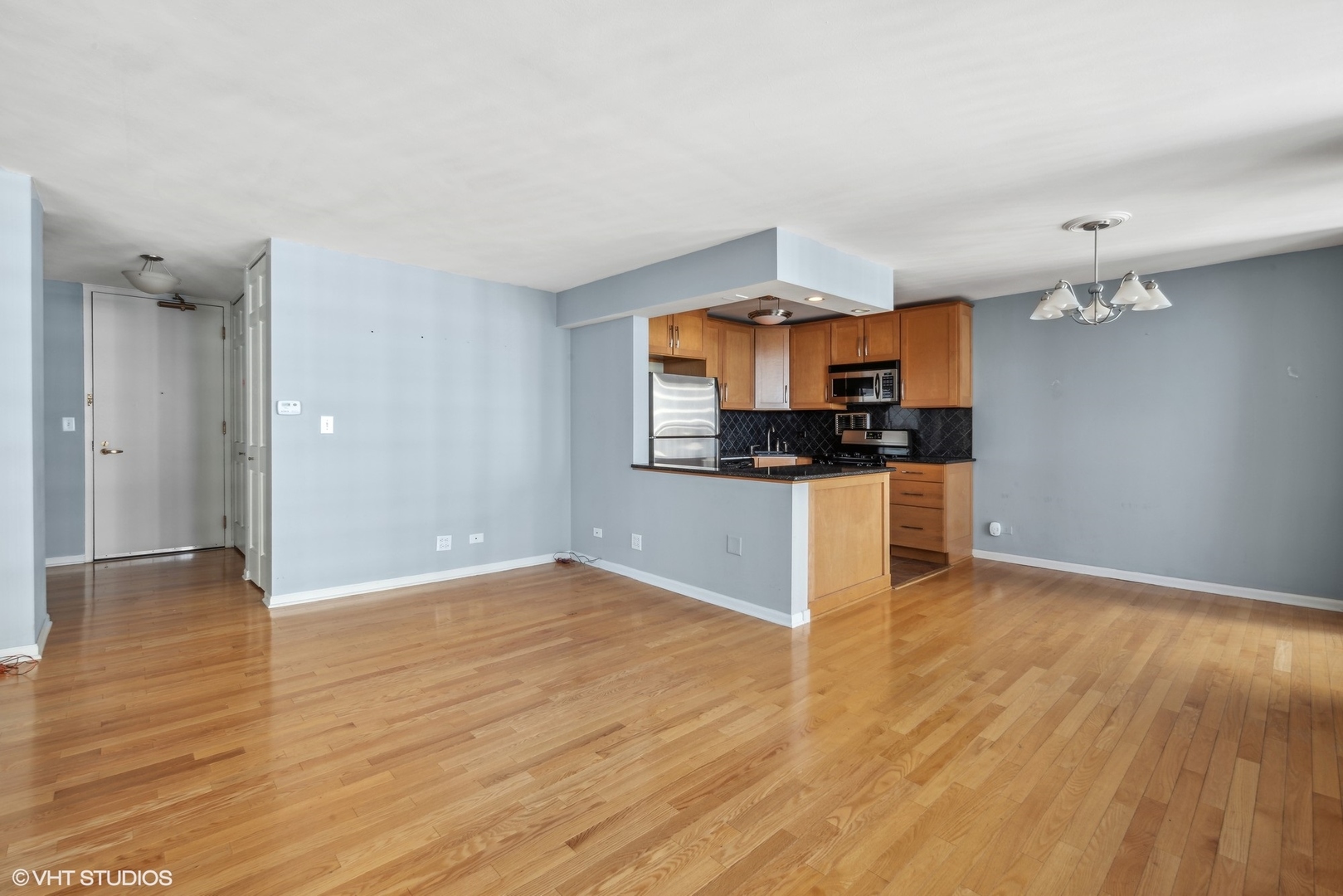 400 E Randolph Street 3527