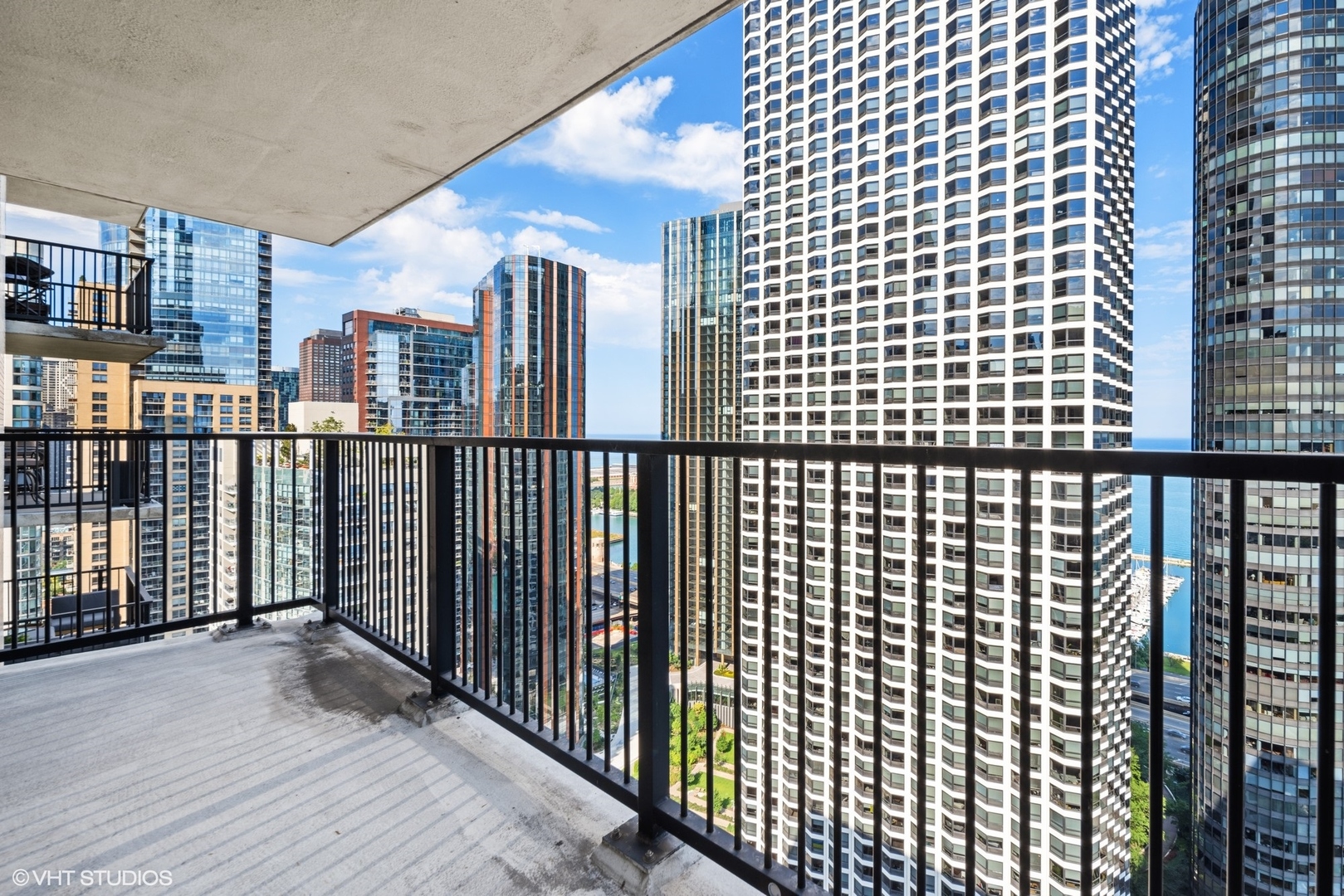 400 E Randolph Street 3527