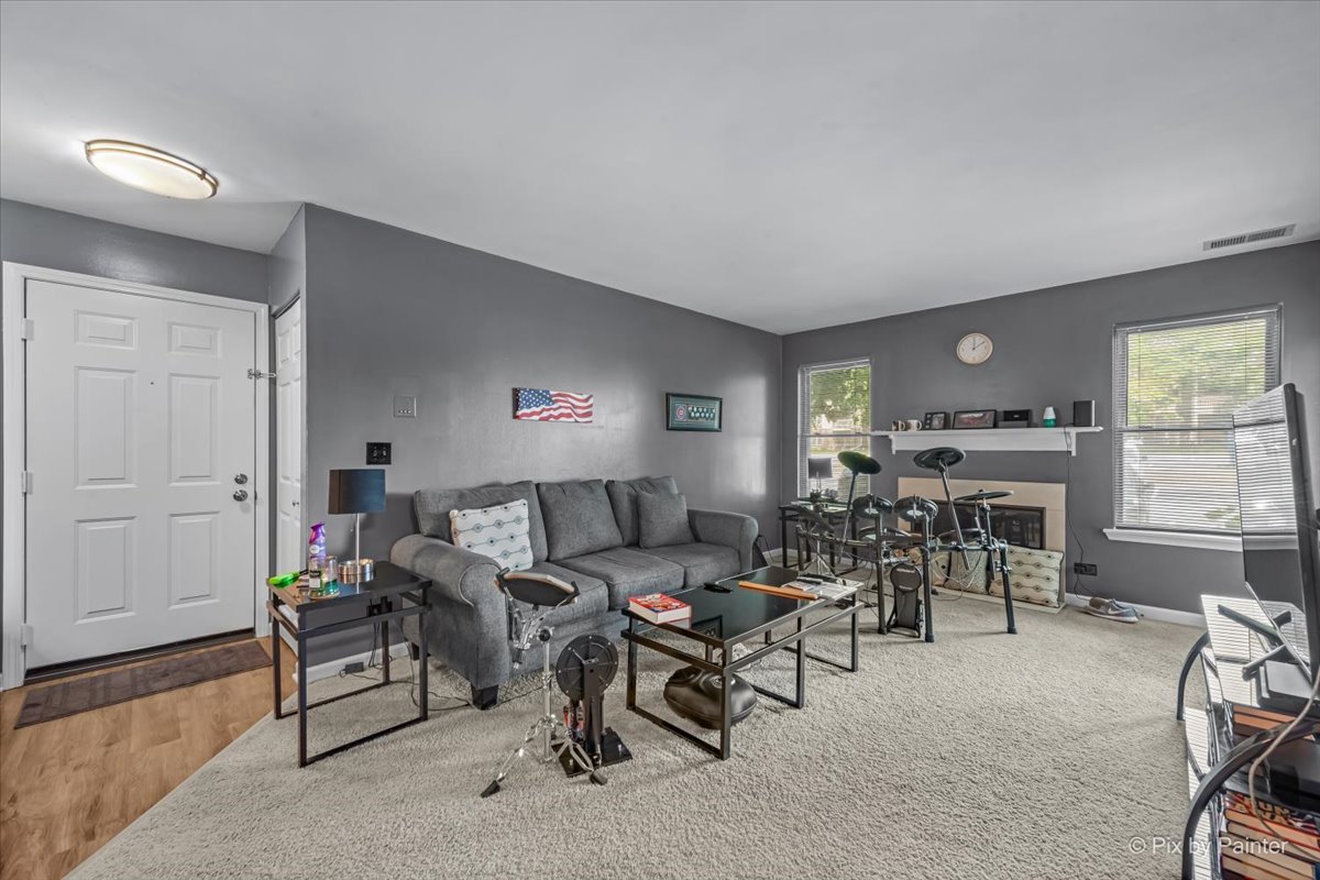 212 Glengarry Drive 105