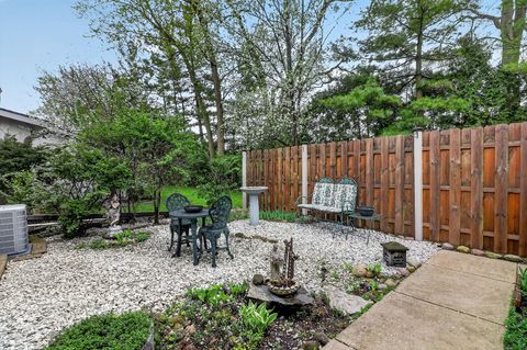 Tiny photo for 2S661 Marie Curie Lane, Warrenville, IL 60555 (MLS # 12618035)