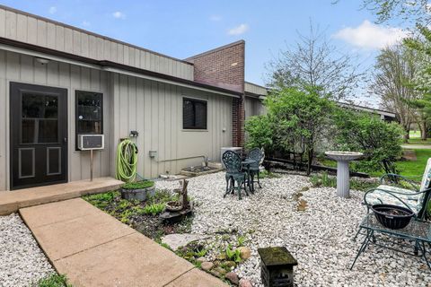 Tiny photo for 2S661 Marie Curie Lane, Warrenville, IL 60555 (MLS # 12618035)