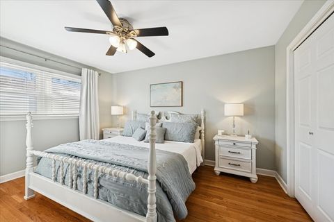 Tiny photo for 430 Valley View Drive, Downers Grove, IL 60516 (MLS # 12544351)