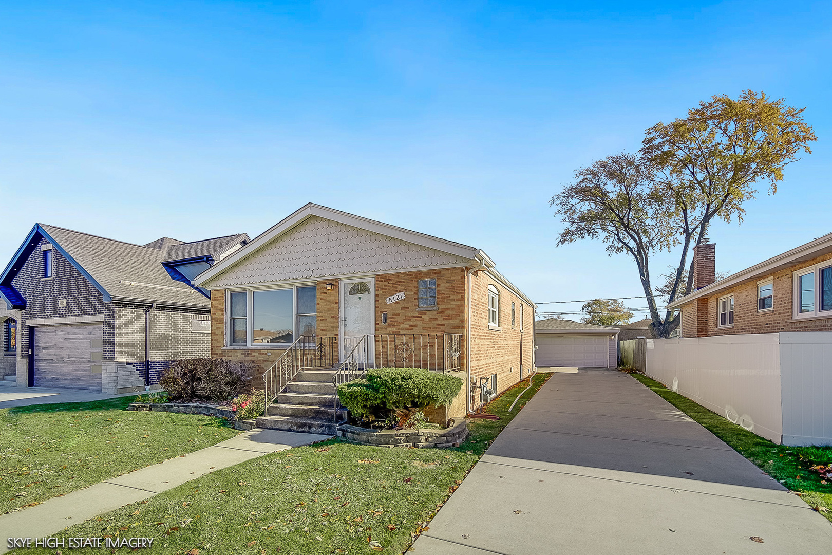 8121 Mcvicker Avenue