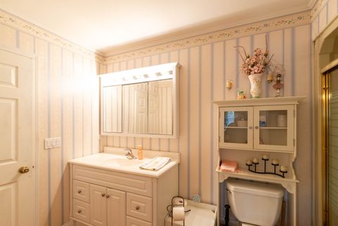 Tiny photo for 2019 Gilboa Avenue, Zion, IL 60099 (MLS # 12513200)