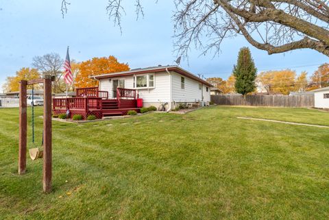 Tiny photo for 2019 Gilboa Avenue, Zion, IL 60099 (MLS # 12513200)
