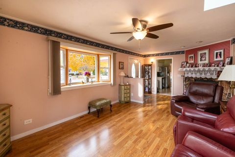 Tiny photo for 2019 Gilboa Avenue, Zion, IL 60099 (MLS # 12513200)
