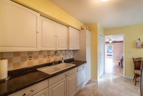 Tiny photo for 2019 Gilboa Avenue, Zion, IL 60099 (MLS # 12513200)