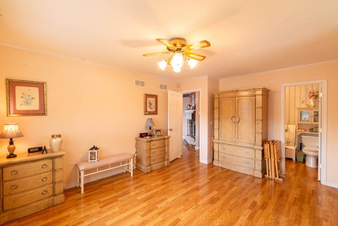 Tiny photo for 2019 Gilboa Avenue, Zion, IL 60099 (MLS # 12513200)