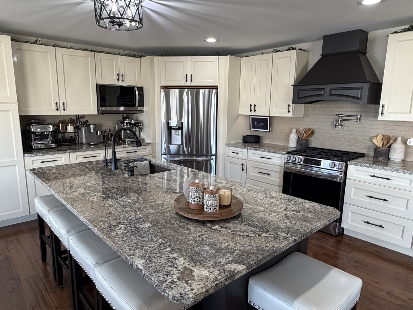 17245 County Line Road