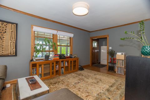 Tiny photo for 920 N Lombard Avenue, Oak Park, IL 60302 (MLS # 12650707)