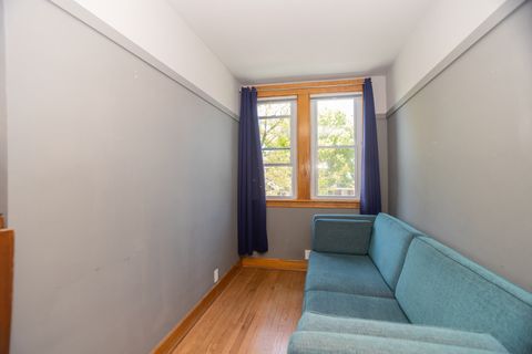 Tiny photo for 920 N Lombard Avenue, Oak Park, IL 60302 (MLS # 12650707)