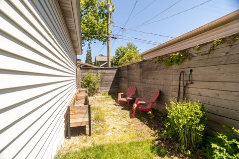 Tiny photo for 920 N Lombard Avenue, Oak Park, IL 60302 (MLS # 12650707)