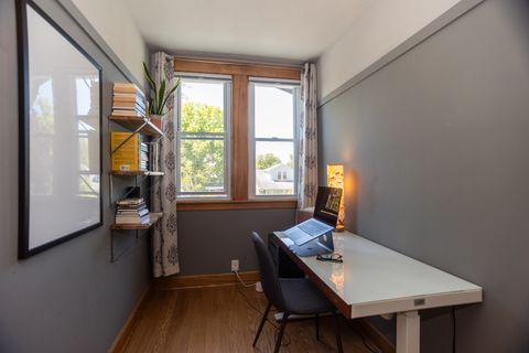 Tiny photo for 920 N Lombard Avenue, Oak Park, IL 60302 (MLS # 12650707)