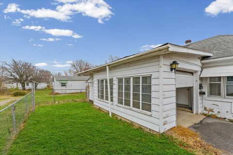 Tiny photo for 218 W Elm Street, Hoopeston, IL 60942 (MLS # 12513484)