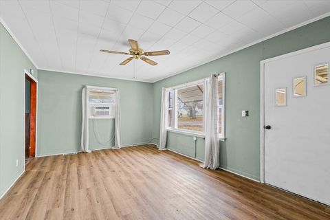 Tiny photo for 218 W Elm Street, Hoopeston, IL 60942 (MLS # 12513484)