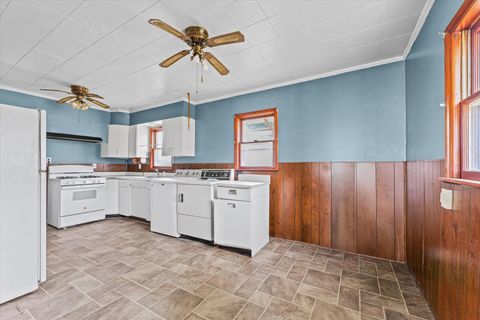 Tiny photo for 218 W Elm Street, Hoopeston, IL 60942 (MLS # 12513484)