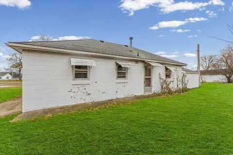 Tiny photo for 218 W Elm Street, Hoopeston, IL 60942 (MLS # 12513484)