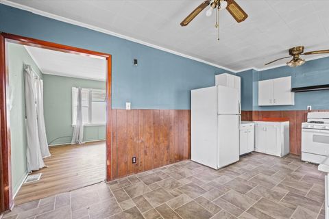 Tiny photo for 218 W Elm Street, Hoopeston, IL 60942 (MLS # 12513484)