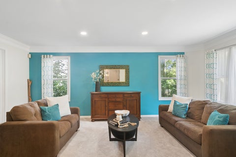 Tiny photo for 634 Raintree Road, Buffalo Grove, IL 60089 (MLS # 12713888)