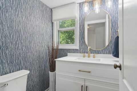 Tiny photo for 634 Raintree Road, Buffalo Grove, IL 60089 (MLS # 12713888)