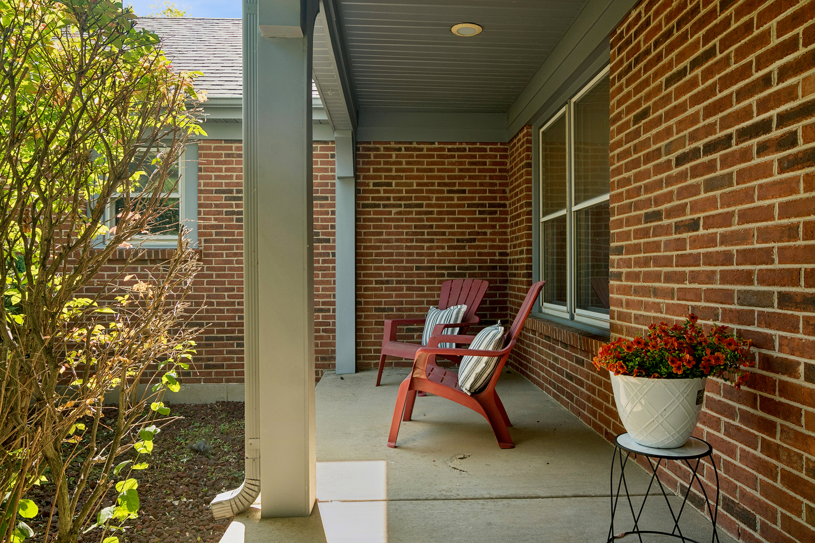 634 Raintree Road