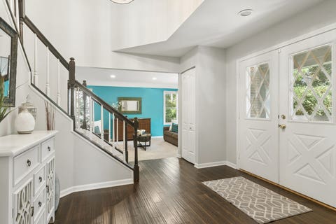 Tiny photo for 634 Raintree Road, Buffalo Grove, IL 60089 (MLS # 12713888)