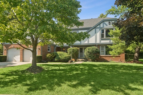 Photo of 634 Raintree Road, Buffalo Grove, IL 60089 (MLS # 12713888)