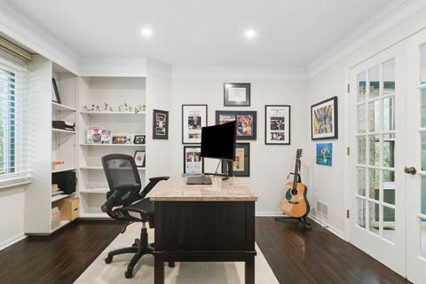 Tiny photo for 634 Raintree Road, Buffalo Grove, IL 60089 (MLS # 12713888)