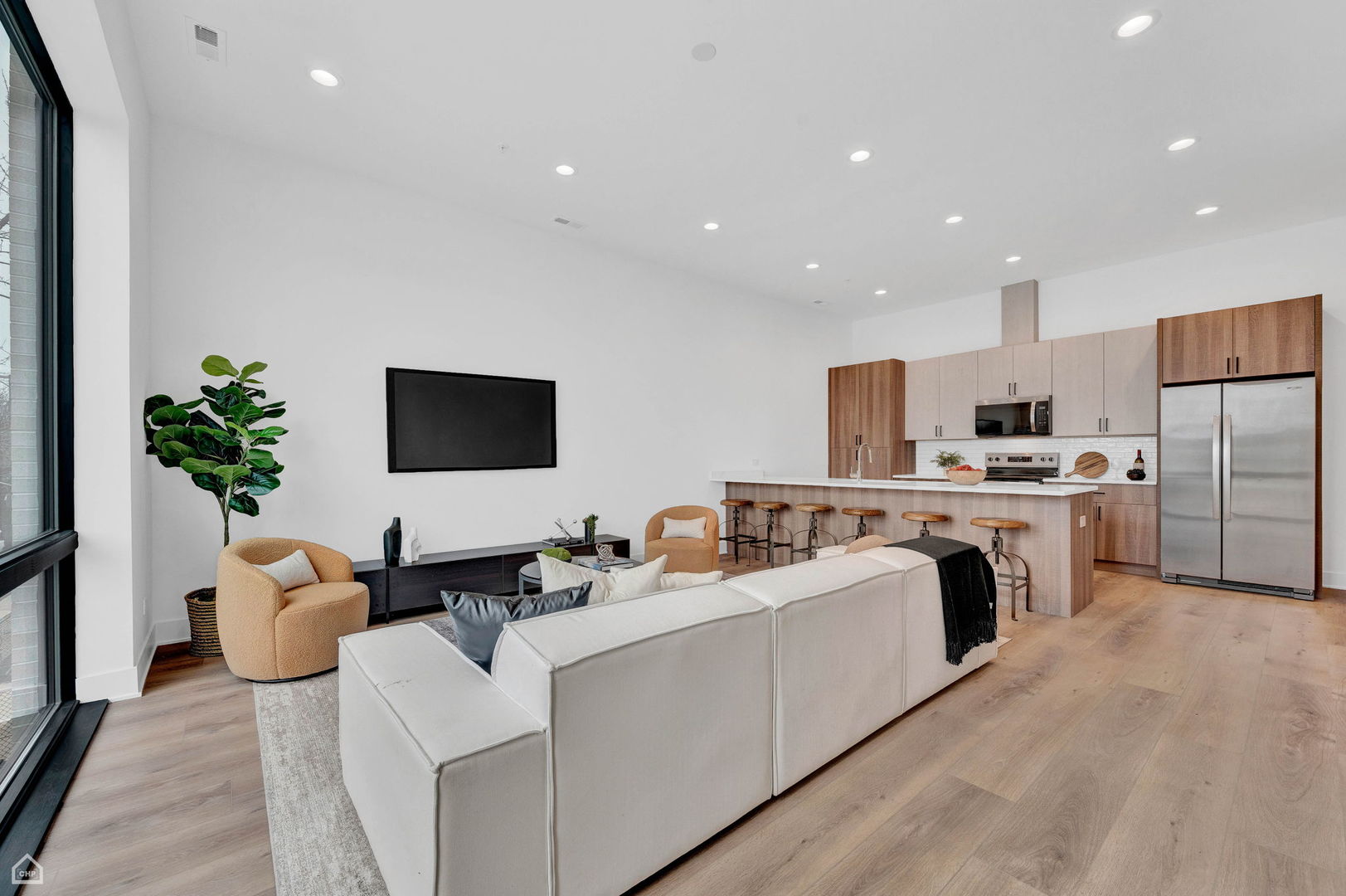 1612 W Hastings Street 301