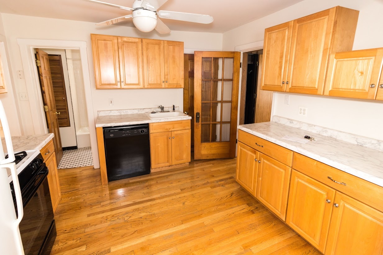 3246 N Richmond Street