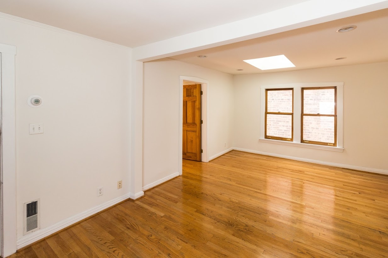 3246 N Richmond Street