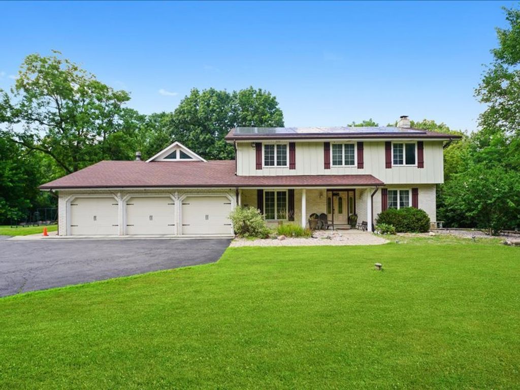 Photo for 8714 W 123RD Street, Palos Park, IL 60464 (MLS # 12413518)