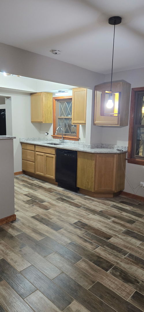 6559 S Kilpatrick Avenue