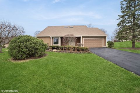 Photo of 13 Chipping Campden Drive, South Barrington, IL 60010 (MLS # 12390725)