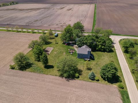 Tiny photo for 12014 Prairie Center Road, Clinton, IL 61727 (MLS # 12638872)