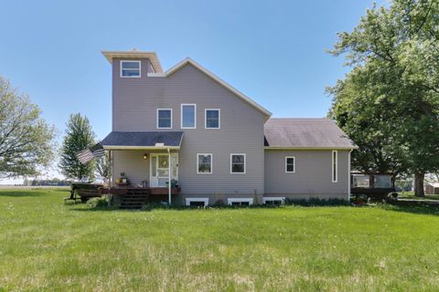Photo of 12014 Prairie Center Road, Clinton, IL 61727 (MLS # 12638872)