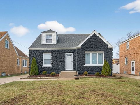 Photo of 6046 N Oriole Avenue, Chicago, IL 60631 (MLS # 12552963)