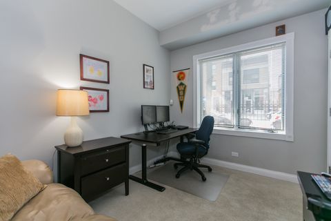 Tiny photo for 2005 N HOYNE Avenue, Chicago, IL 60647 (MLS # 12524221)