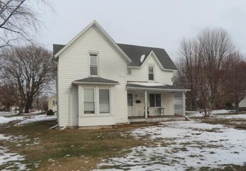 Photo of 401 NE 3rd Street, Aledo, IL 61231 (MLS # 12573589)