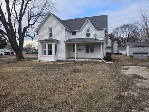 Tiny photo for 401 NE 3rd Street, Aledo, IL 61231 (MLS # 12573589)