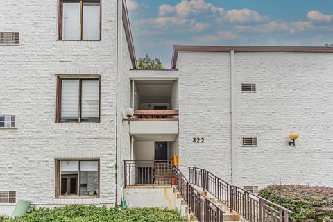 Tiny photo for 322 W Miner Street #1C, Arlington Heights, IL 60005 (MLS # 12728526)