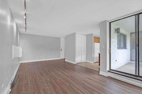Tiny photo for 322 W Miner Street #1C, Arlington Heights, IL 60005 (MLS # 12728526)