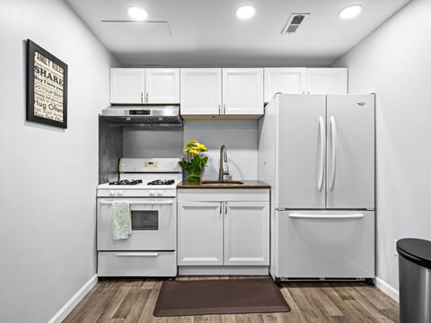 Tiny photo for 506 W Oneida Street, Joliet, IL 60435 (MLS # 12524480)