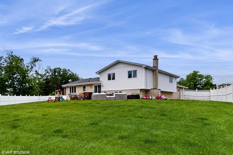 Tiny photo for 15233 LAWRENCE Court, Orland Park, IL 60462 (MLS # 12396927)