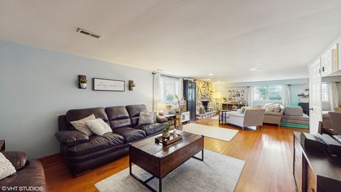 Tiny photo for 15233 LAWRENCE Court, Orland Park, IL 60462 (MLS # 12396927)