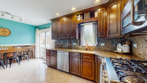 Tiny photo for 15233 LAWRENCE Court, Orland Park, IL 60462 (MLS # 12396927)