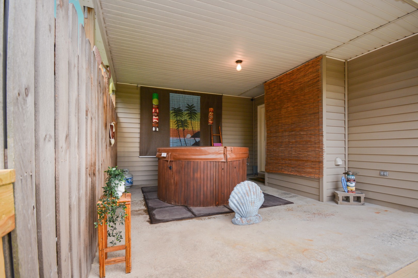 Normal, Illinois 61761, United States, 4 Bedrooms Bedrooms, ,3 BathroomsBathrooms,Residential,Active,186121