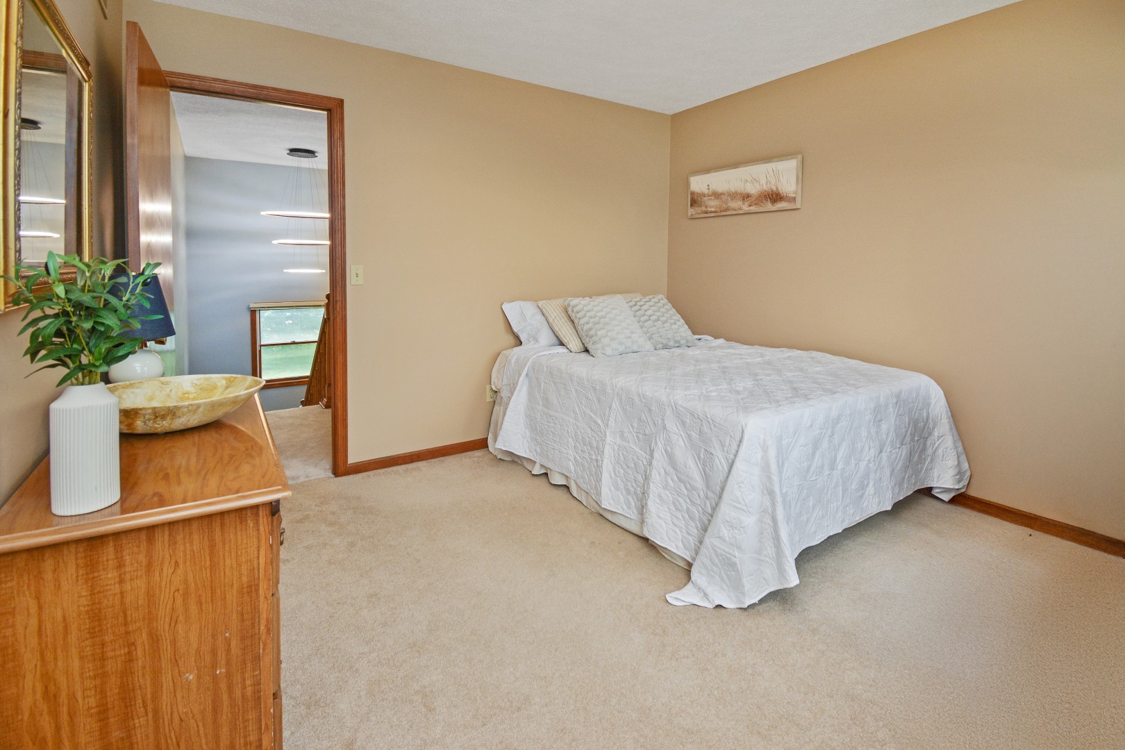 Normal, Illinois 61761, United States, 4 Bedrooms Bedrooms, ,3 BathroomsBathrooms,Residential,Active,186121